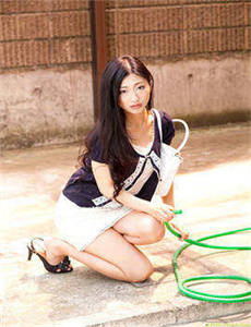 3男s调教玩弄一女m文/贱奴头不许高于女王鞋跟